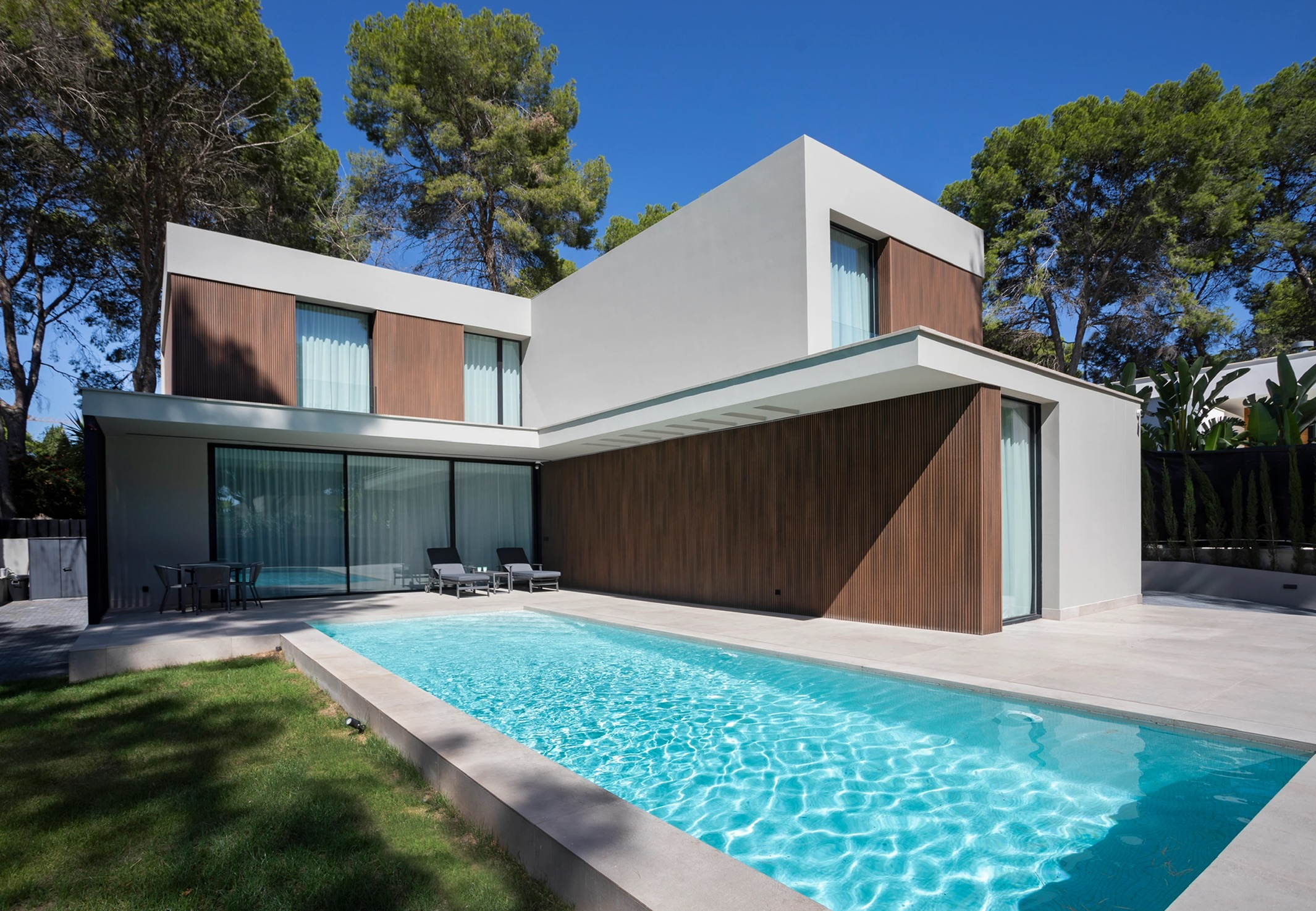 Terraza con composite WPC Schottendeck en villa de la Costa Blanca