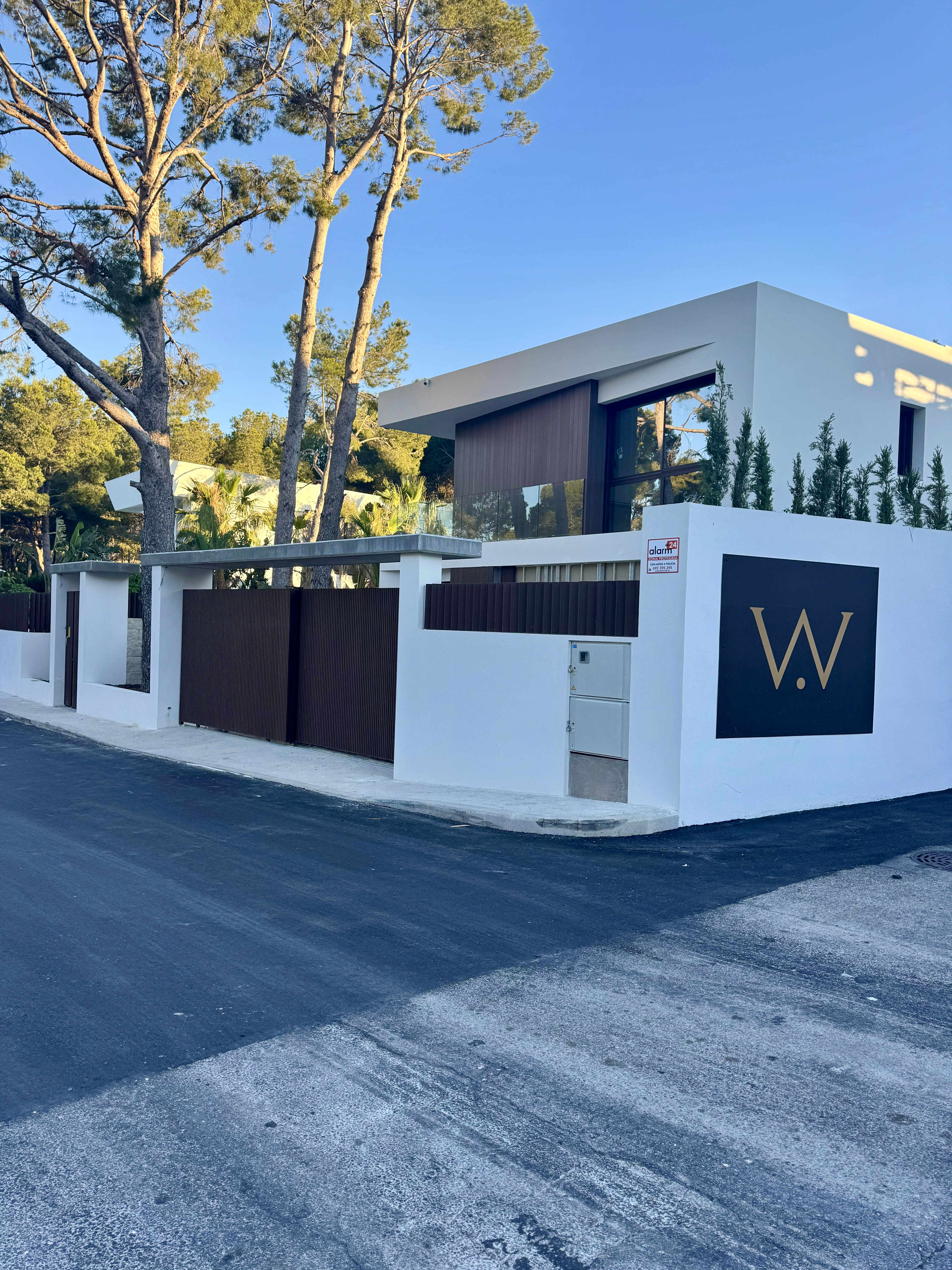 Villa in Altea with Lignea, Tech, Cube IPE exterior and Origin interior